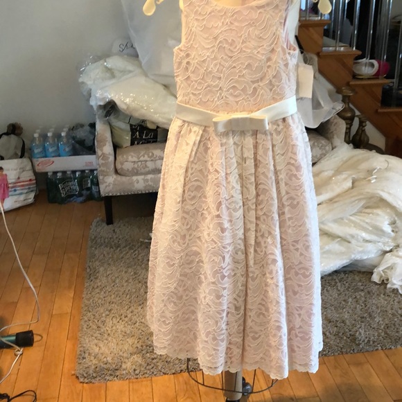 Flower girl dress - Picture 1 of 3